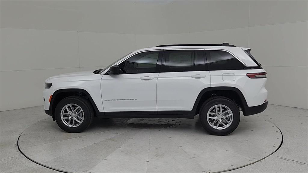 new 2024 Jeep Grand Cherokee car, priced at $37,605