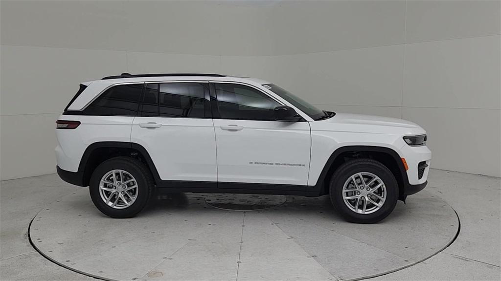 new 2024 Jeep Grand Cherokee car, priced at $37,605