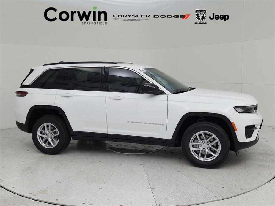 new 2024 Jeep Grand Cherokee car, priced at $35,999