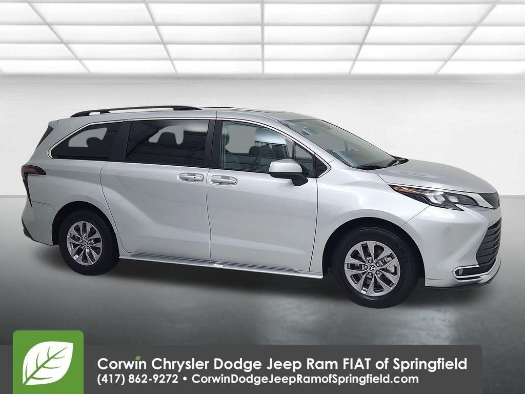 used 2024 Toyota Sienna car, priced at $37,887