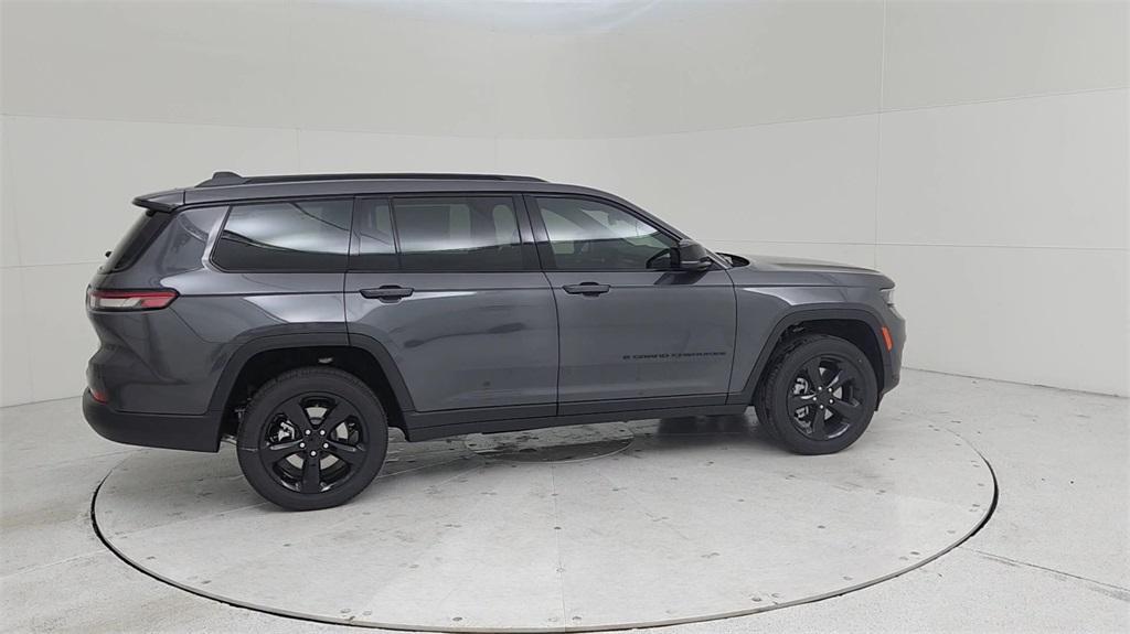 new 2024 Jeep Grand Cherokee L car, priced at $45,895