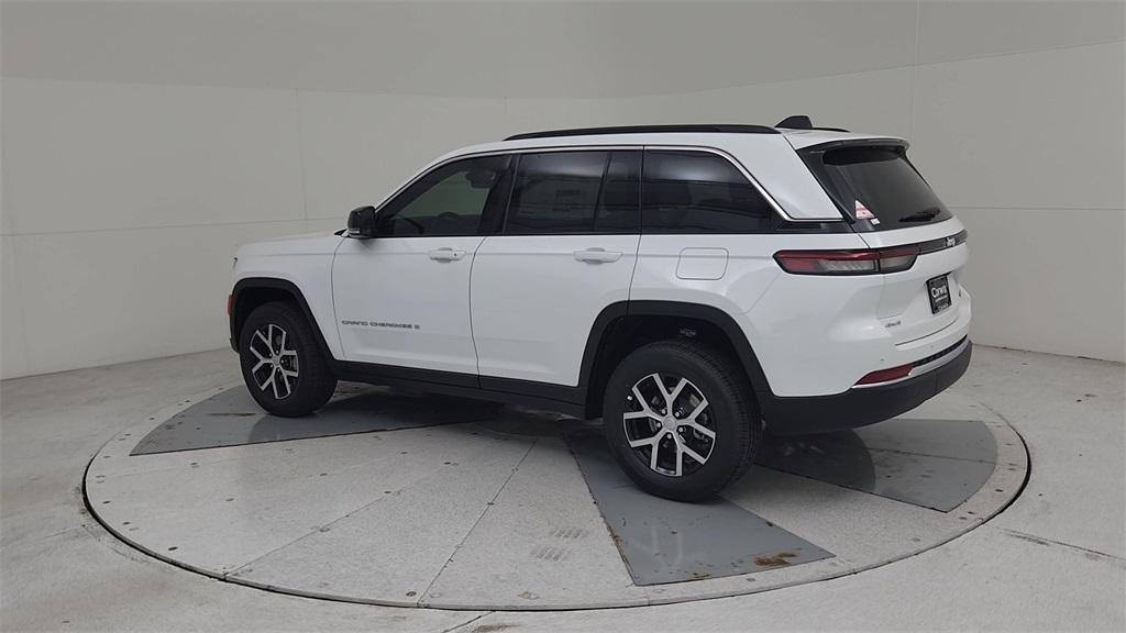 new 2025 Jeep Grand Cherokee car, priced at $46,439
