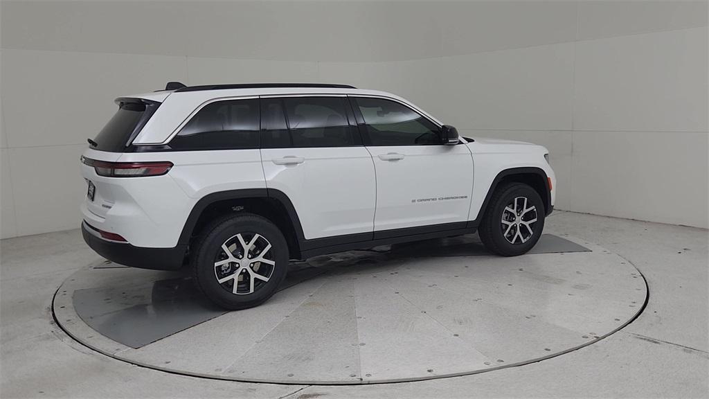 new 2025 Jeep Grand Cherokee car, priced at $46,439