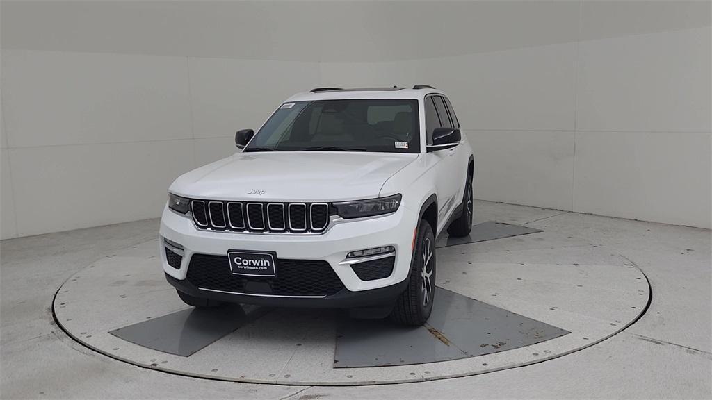 new 2025 Jeep Grand Cherokee car, priced at $46,439