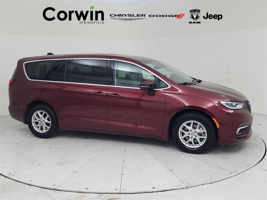 used 2023 Chrysler Pacifica car, priced at $23,306