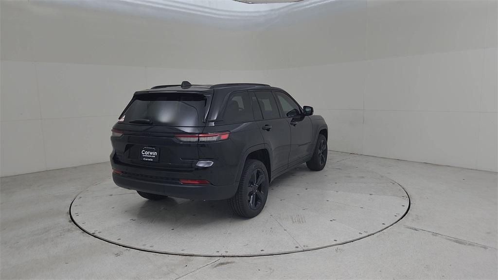 new 2025 Jeep Grand Cherokee car, priced at $47,039