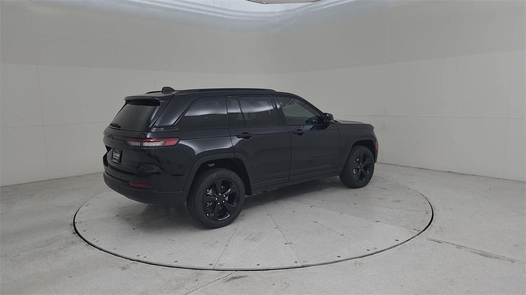 new 2025 Jeep Grand Cherokee car, priced at $47,039