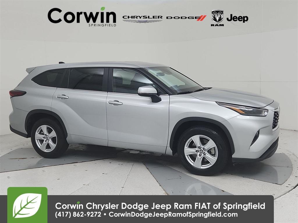 used 2024 Toyota Highlander car, priced at $33,000