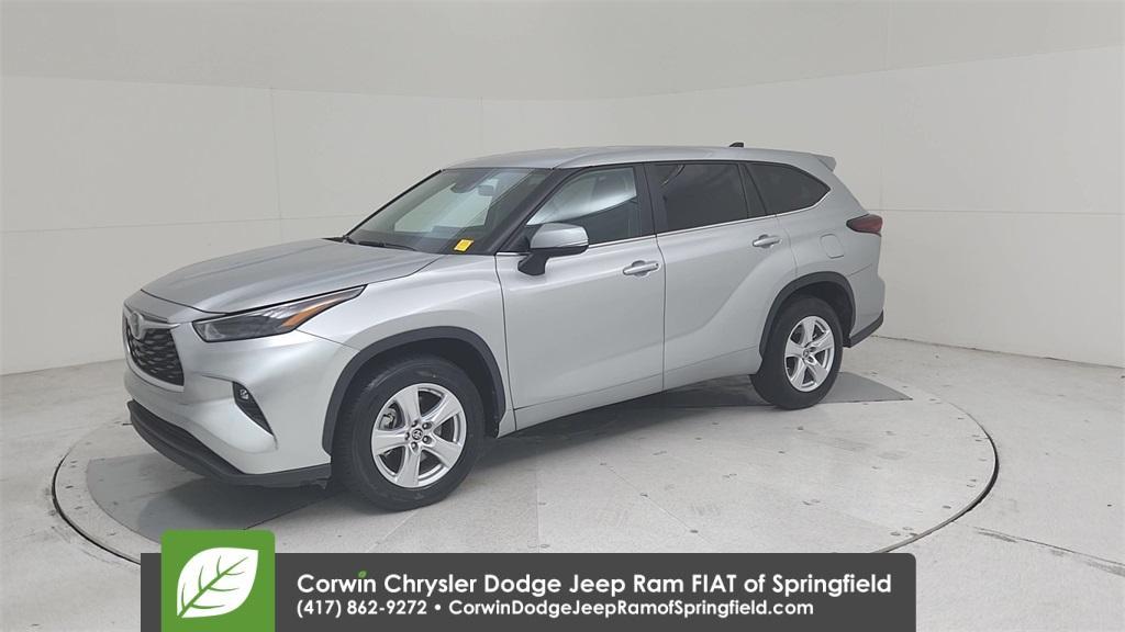 used 2024 Toyota Highlander car, priced at $33,000
