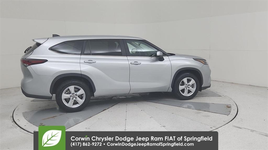 used 2024 Toyota Highlander car, priced at $33,000