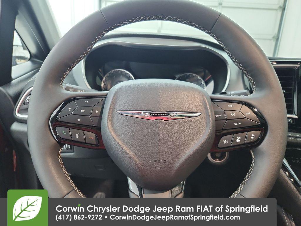 used 2025 Chrysler Pacifica car, priced at $37,411