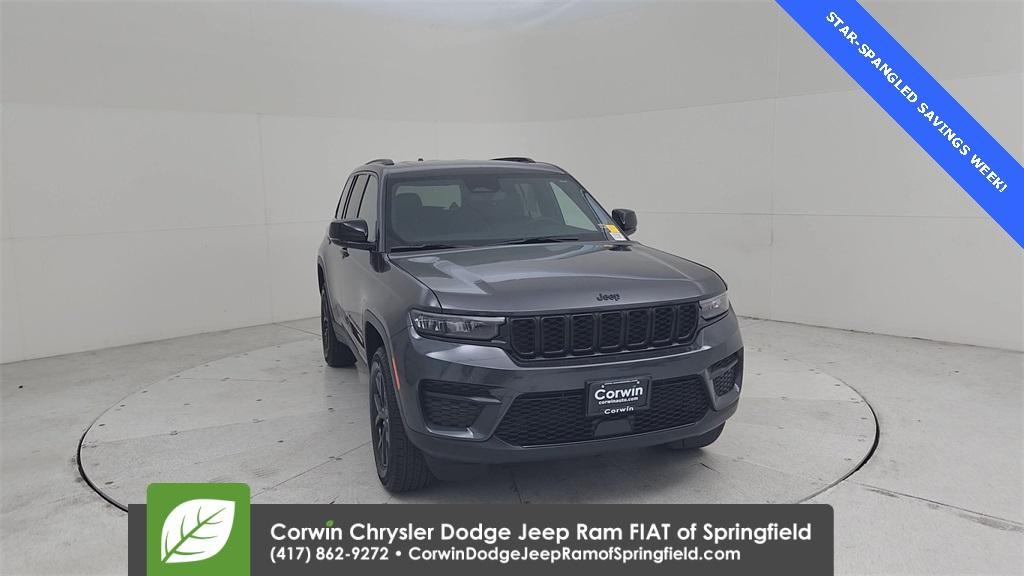 used 2024 Jeep Grand Cherokee car, priced at $38,889