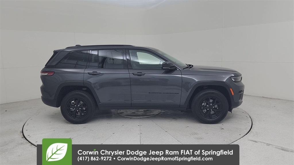 used 2024 Jeep Grand Cherokee car, priced at $40,464