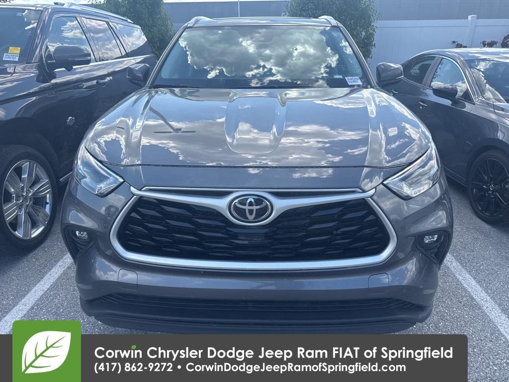 used 2023 Toyota Highlander car, priced at $38,860