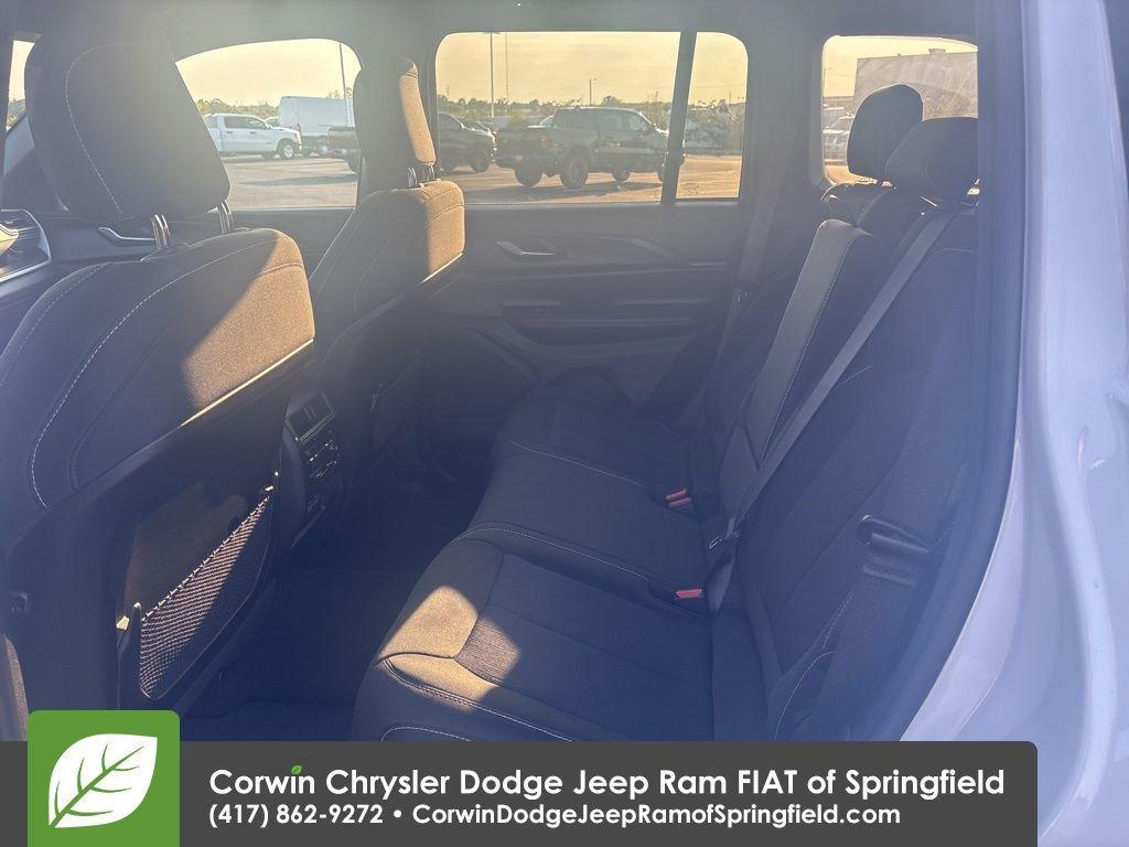 used 2024 Jeep Grand Cherokee car, priced at $34,884
