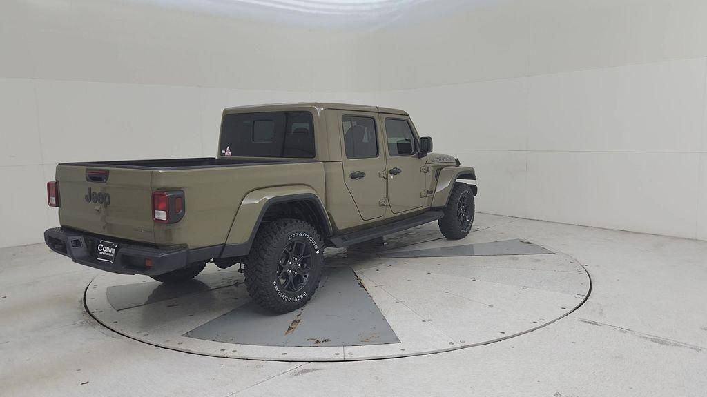 new 2025 Jeep Gladiator car, priced at $46,198