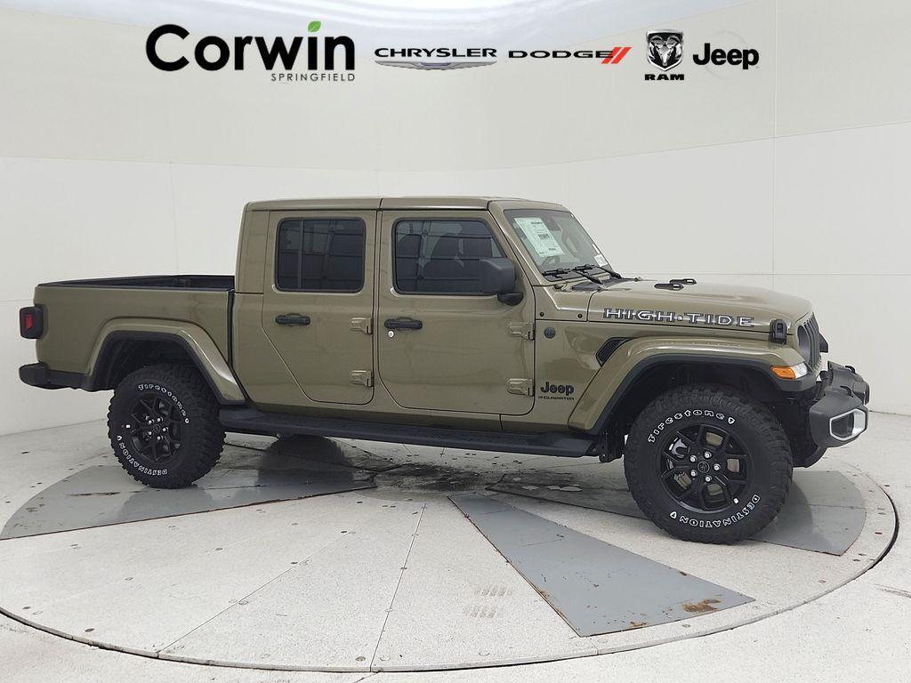 new 2025 Jeep Gladiator car, priced at $46,198