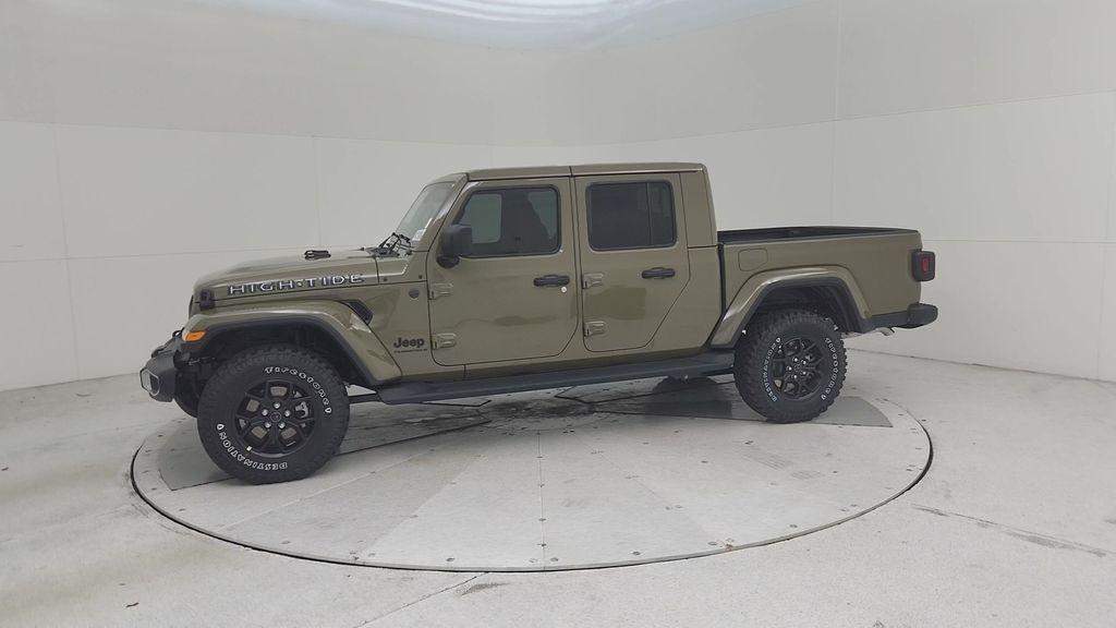 new 2025 Jeep Gladiator car, priced at $46,198