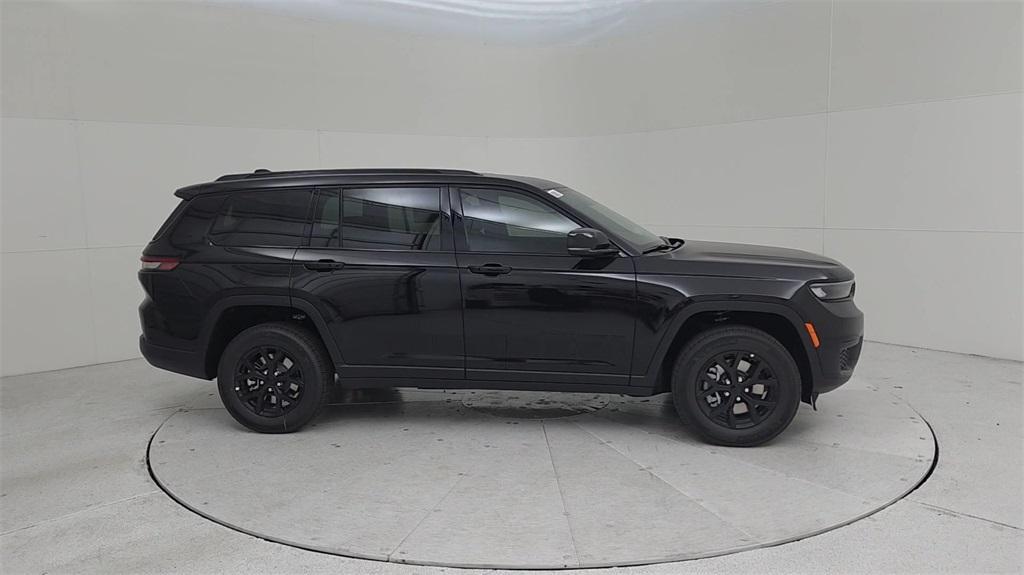 new 2024 Jeep Grand Cherokee L car, priced at $43,519