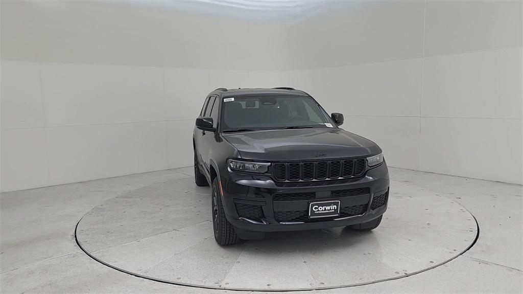 new 2024 Jeep Grand Cherokee L car, priced at $43,519