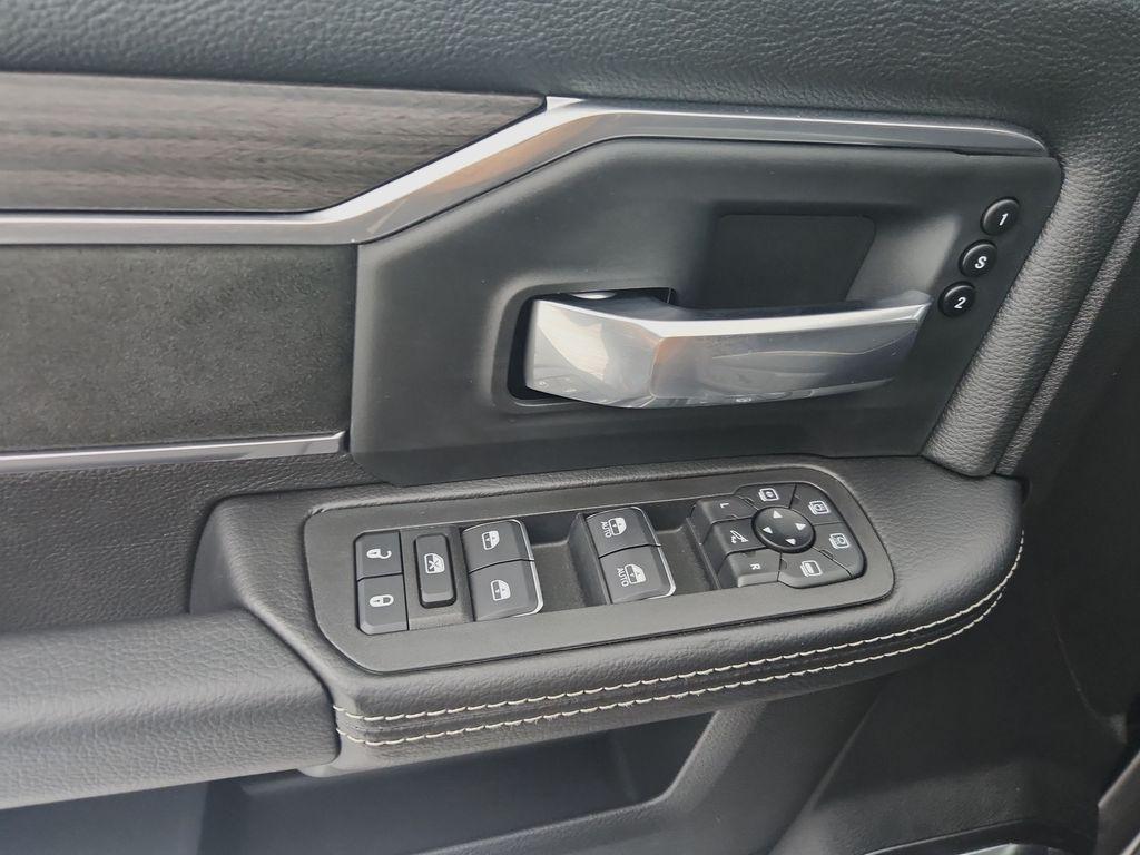 new 2025 Ram 2500 car, priced at $80,916