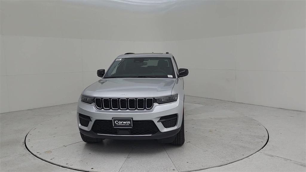 new 2024 Jeep Grand Cherokee car, priced at $39,037