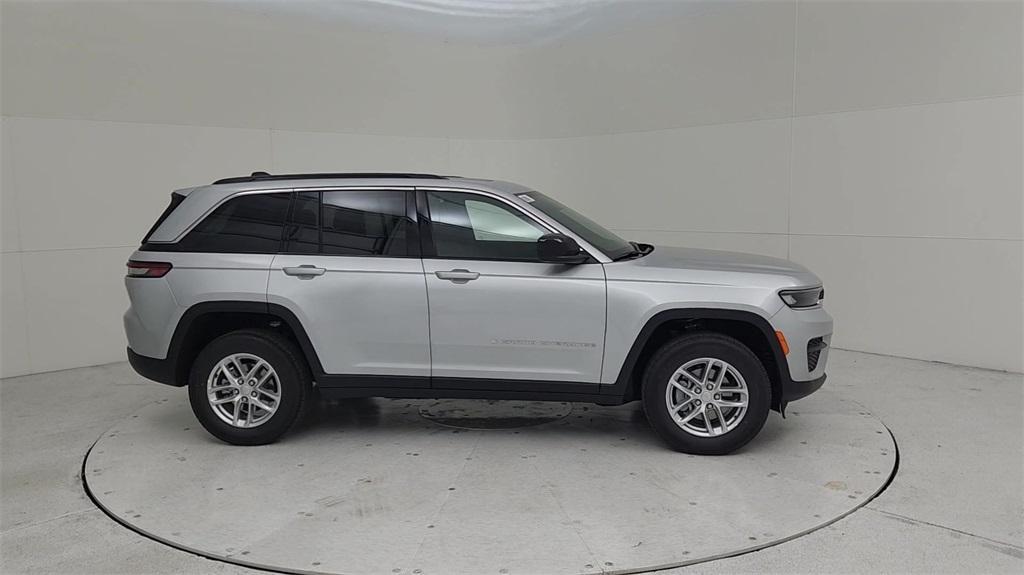 new 2024 Jeep Grand Cherokee car, priced at $39,037