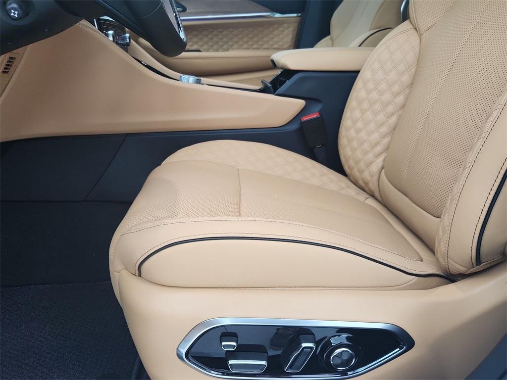 new 2025 Jeep Grand Cherokee L car, priced at $63,120