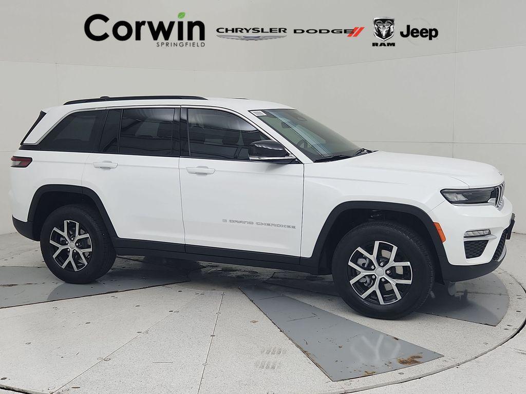 new 2025 Jeep Grand Cherokee car, priced at $44,072