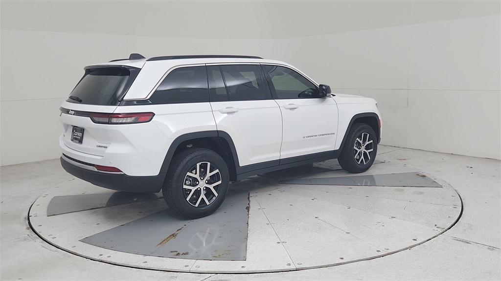 new 2025 Jeep Grand Cherokee car, priced at $44,572