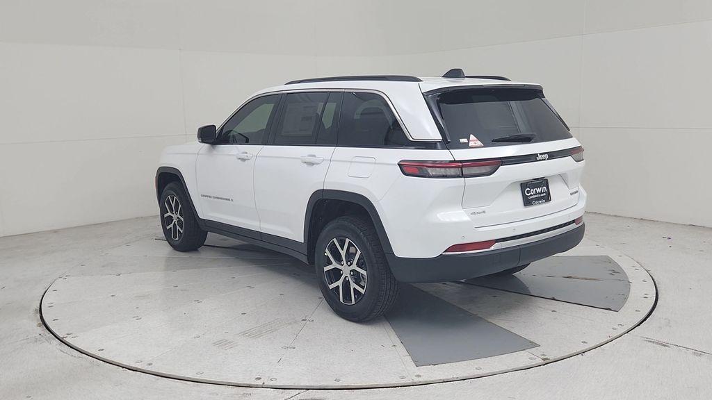 new 2025 Jeep Grand Cherokee car, priced at $44,072