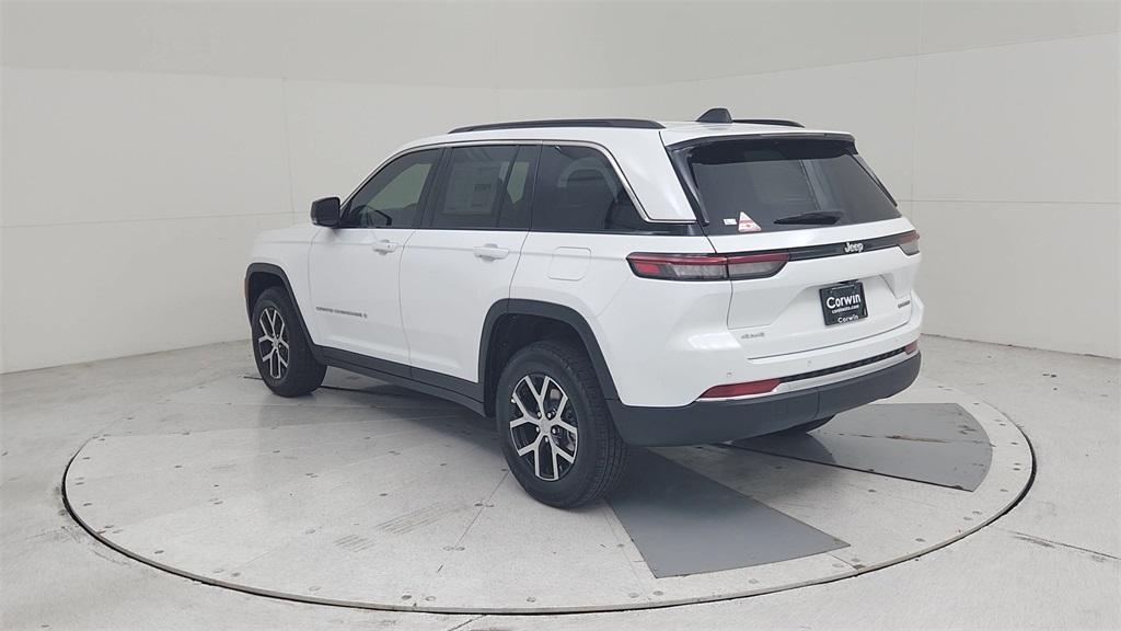 new 2025 Jeep Grand Cherokee car, priced at $44,572