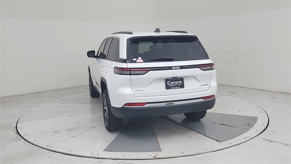 new 2025 Jeep Grand Cherokee car, priced at $44,572