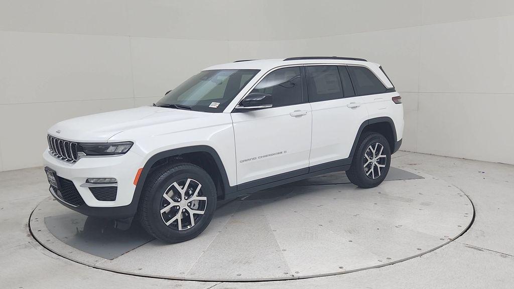 new 2025 Jeep Grand Cherokee car, priced at $44,072