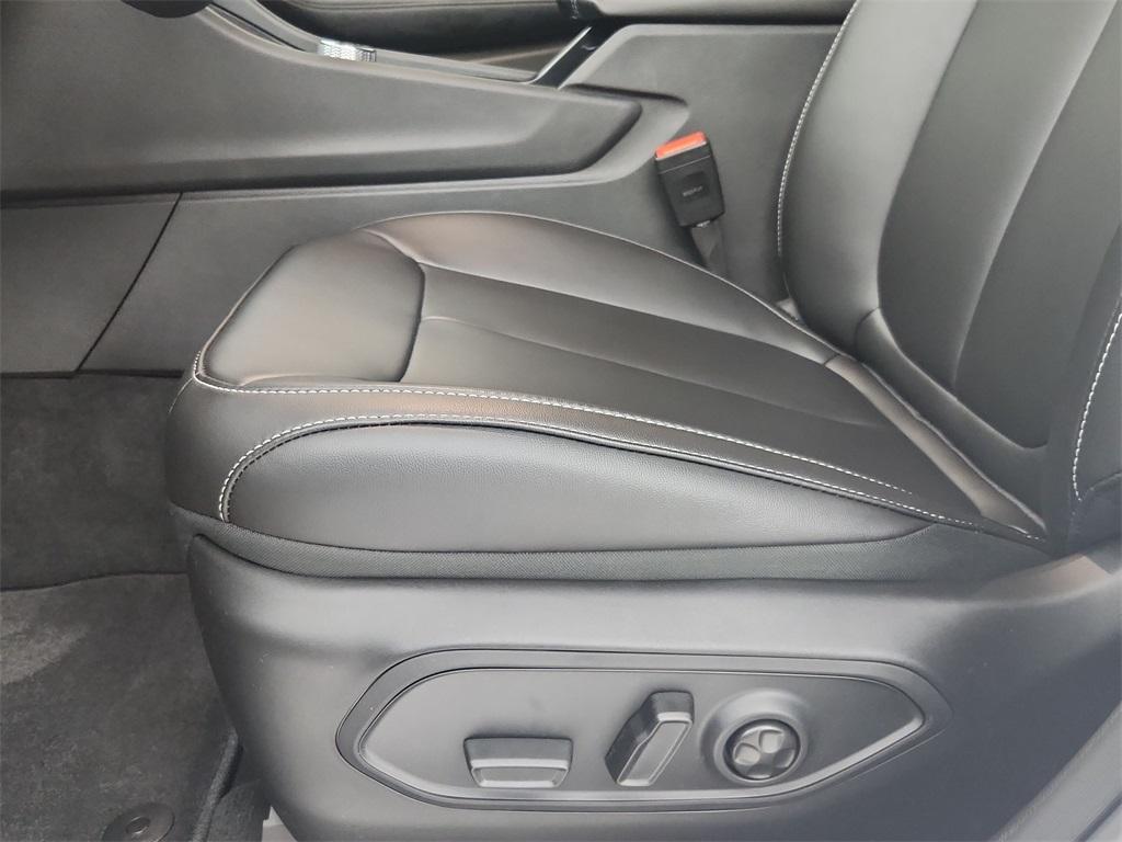 new 2025 Jeep Grand Cherokee car, priced at $44,572