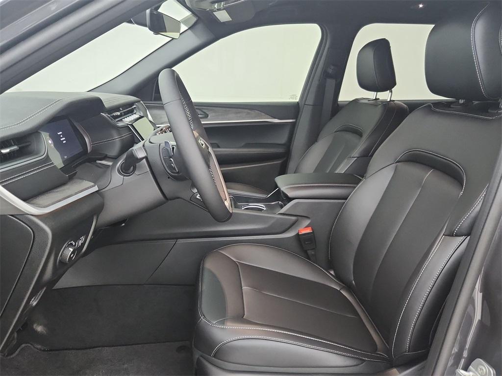 new 2025 Jeep Grand Cherokee L car, priced at $47,527