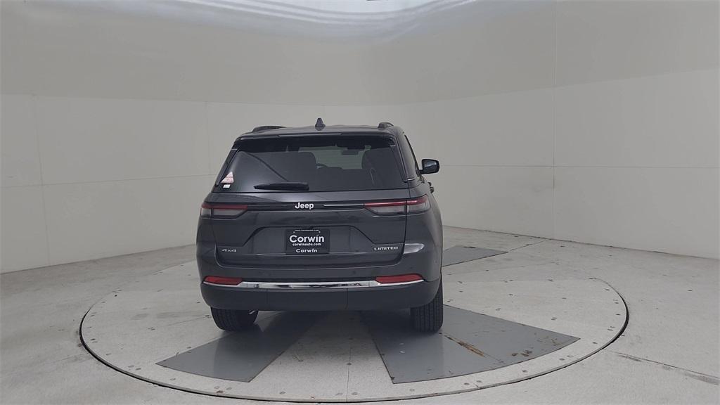 new 2025 Jeep Grand Cherokee car, priced at $45,608