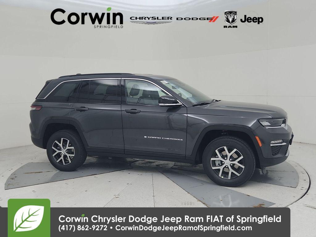 new 2025 Jeep Grand Cherokee car, priced at $42,975