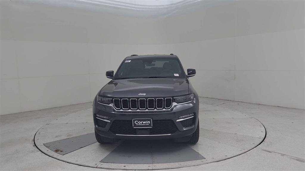 new 2025 Jeep Grand Cherokee car, priced at $45,608