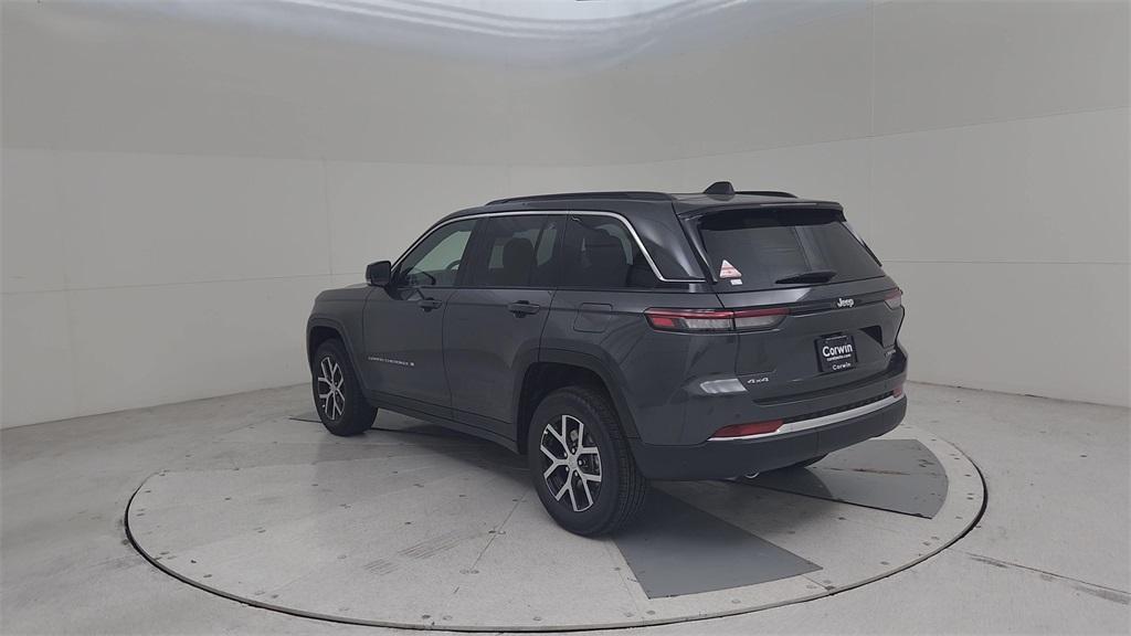 new 2025 Jeep Grand Cherokee car, priced at $45,608