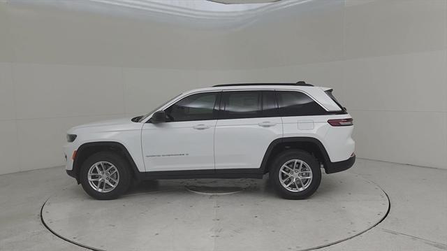 new 2024 Jeep Grand Cherokee car, priced at $38,501