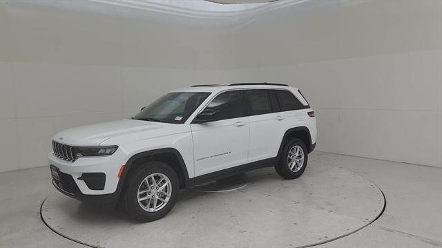 new 2024 Jeep Grand Cherokee car, priced at $38,501