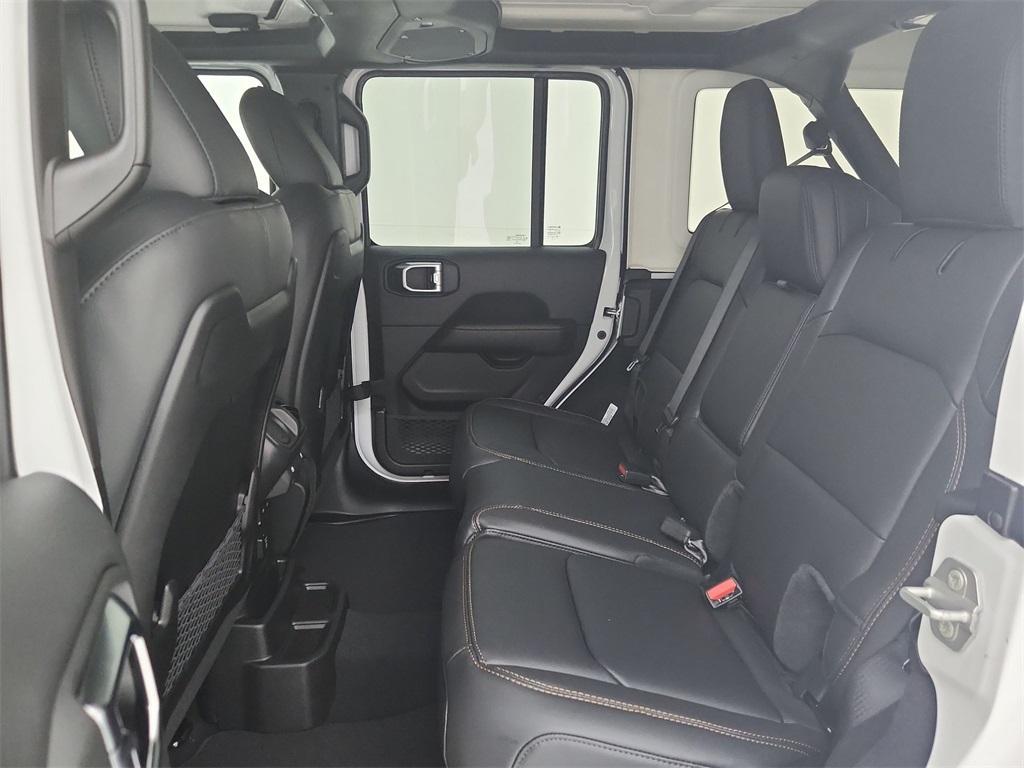 new 2025 Jeep Wrangler car