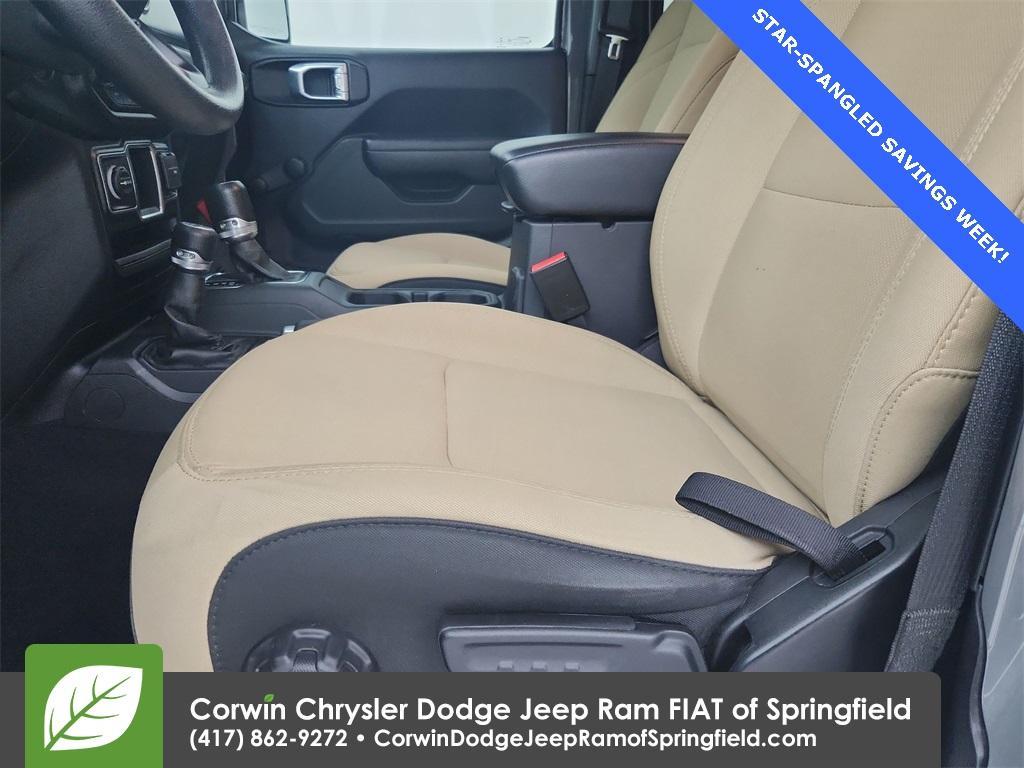 used 2022 Jeep Gladiator car, priced at $31,654