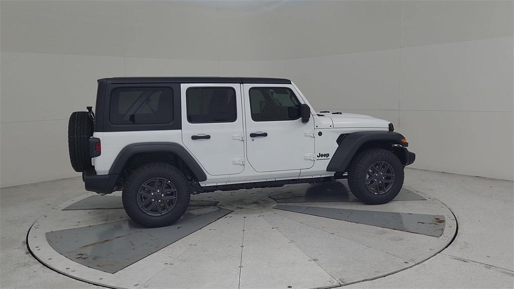 new 2025 Jeep Wrangler car, priced at $44,657