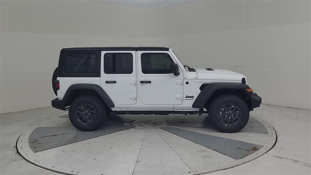 new 2025 Jeep Wrangler car, priced at $44,657