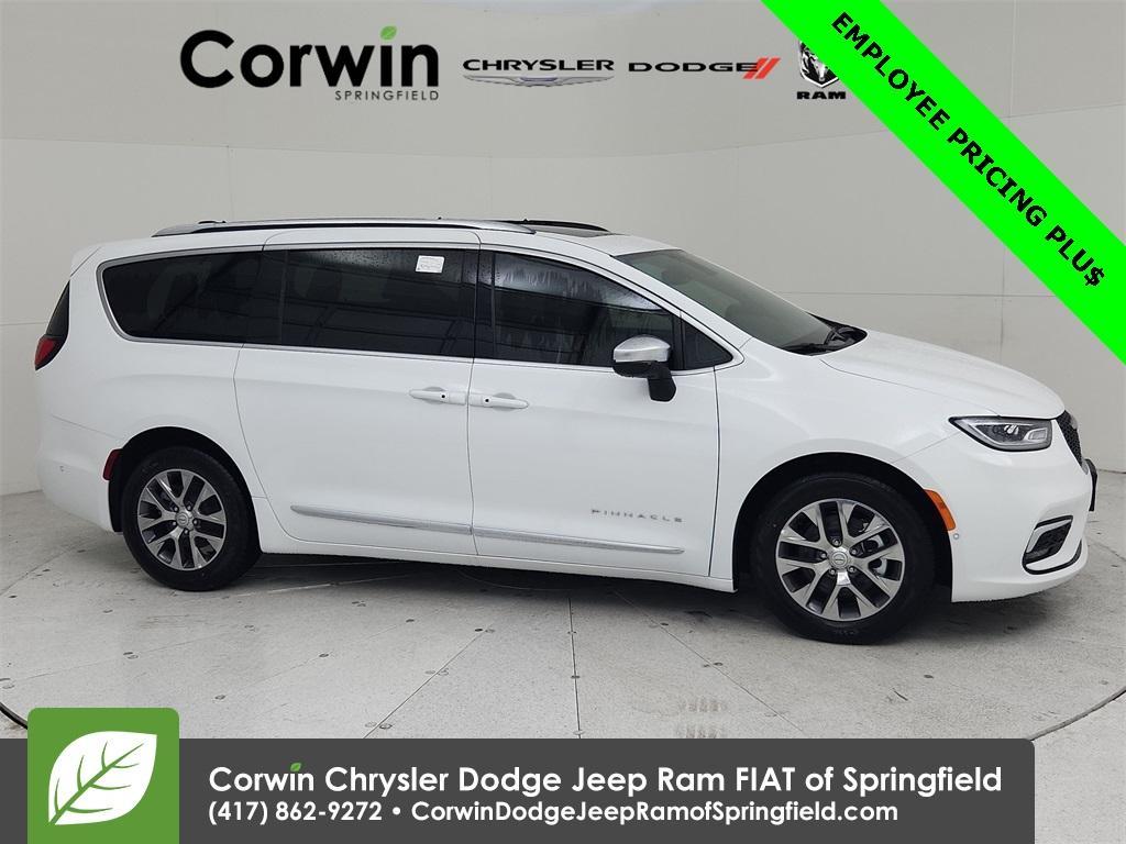 new 2025 Chrysler Pacifica Hybrid car, priced at $54,178