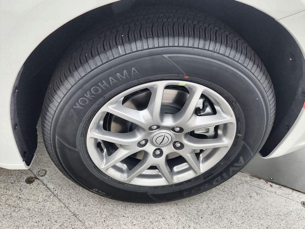 new 2026 Chrysler Pacifica car, priced at $41,972