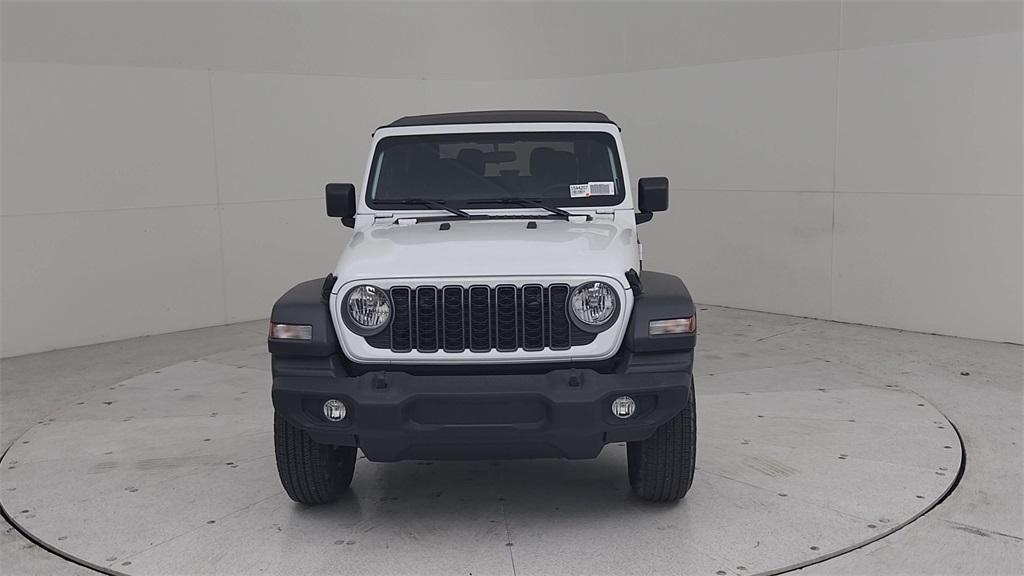 new 2025 Jeep Wrangler car, priced at $31,733