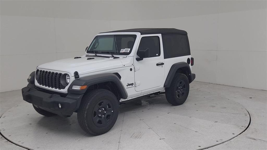 new 2025 Jeep Wrangler car, priced at $31,733